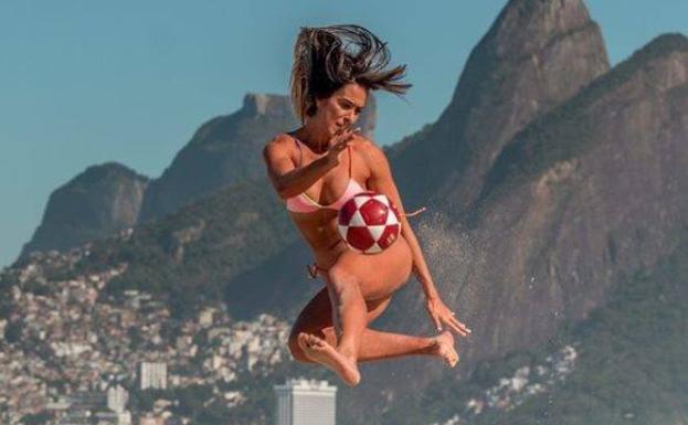 La campeona del mundo de futvoley que dejó a Neymar en ridículo