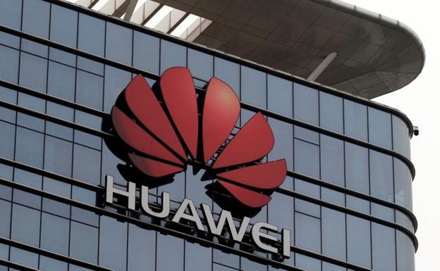 Huaweik bere sistema eragile propioa kaleratu berri du