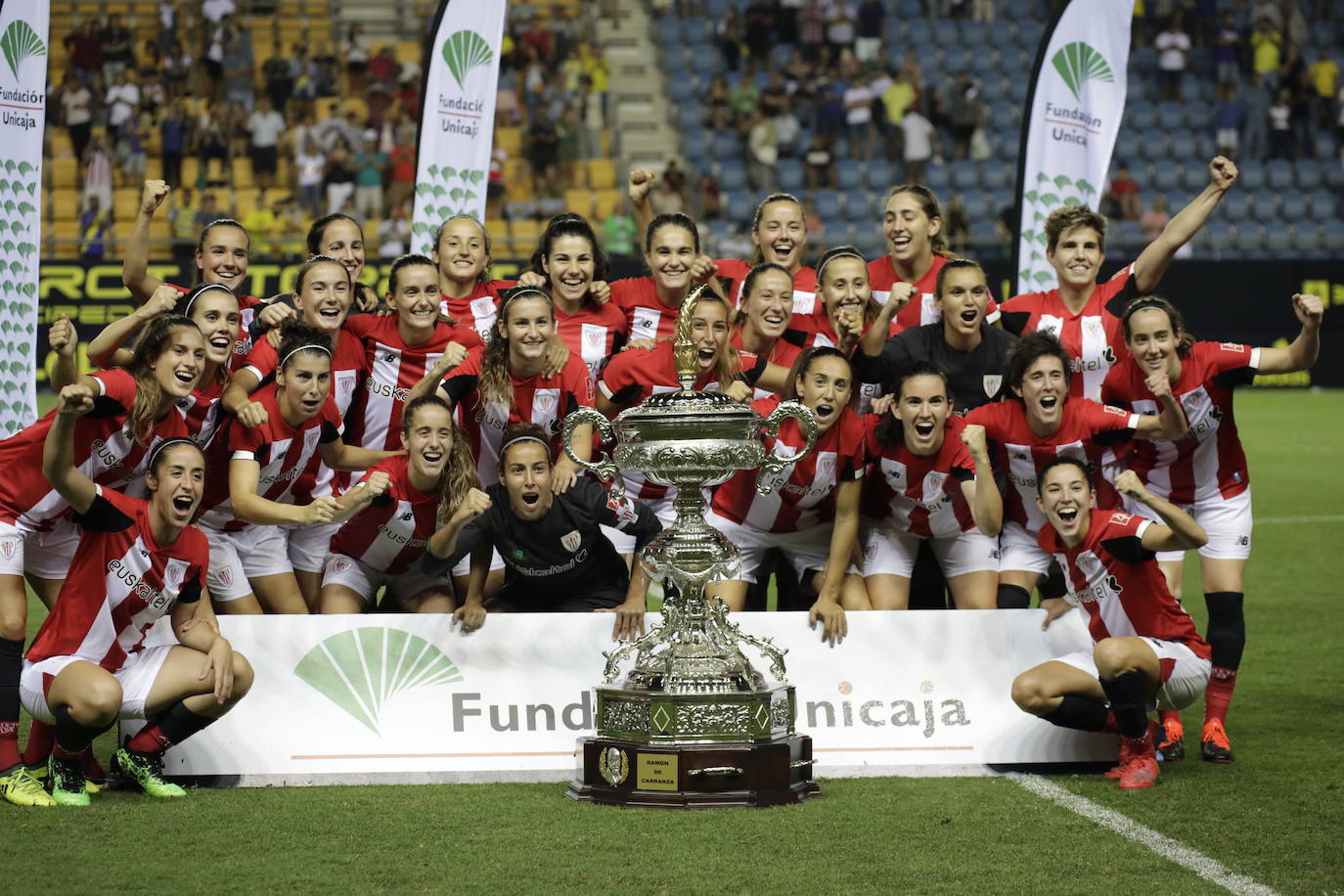 El Athletic pasa a la historia