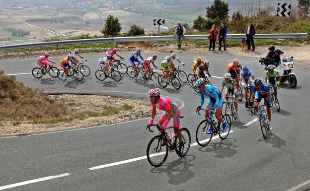 Los ciclistas se quejan ante la UCI por la seguridad en la Vuelta al Benelux