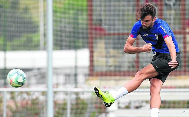 El límite salarial impide a Andoni López jugar con el Elche