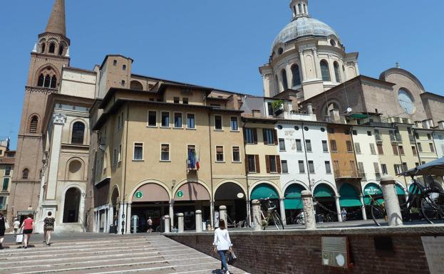 Mantua, una ciudad entre lagos y palacios