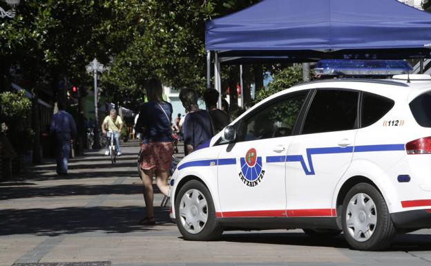 Detenido al robar en Bilbao a punta de pistola y con una navaja a dos adolescentes