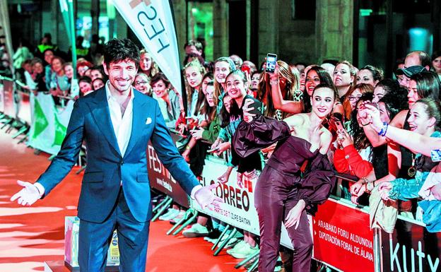 La alfombra naranja despliega sus encantos