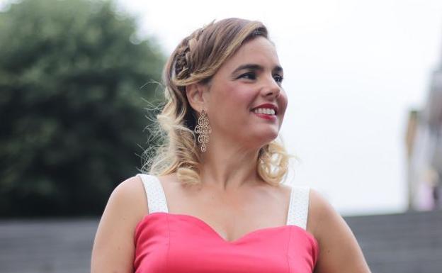 Vestidos especiales que tiñen de rojo Bilbao