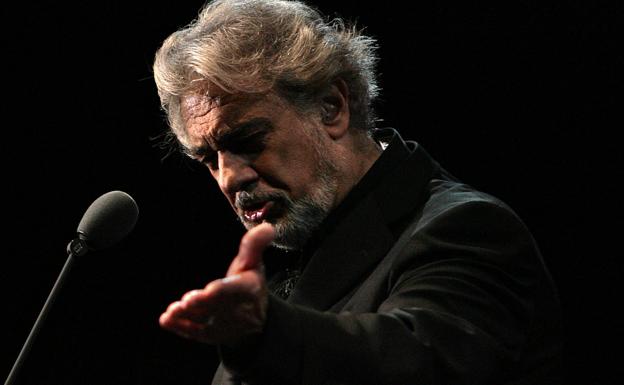 Un extrabajadora de Sony en Alemania acusa a Plácido Domingo de abuso y el tenor lo niega