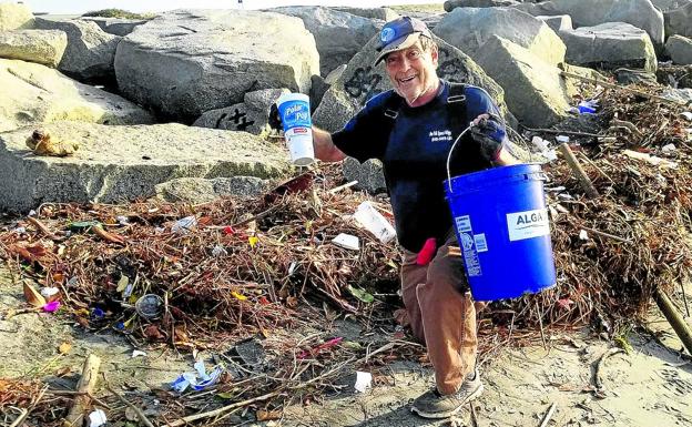 «La ingesta de microplásticos afecta al cerebro y nos volverá más estúpidos»