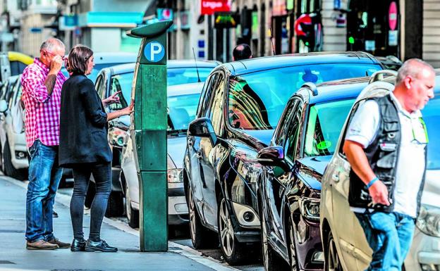 Los barrios de Vitoria afectados ponen en duda la eficacia de la ambiciosa ampliación de la OTA