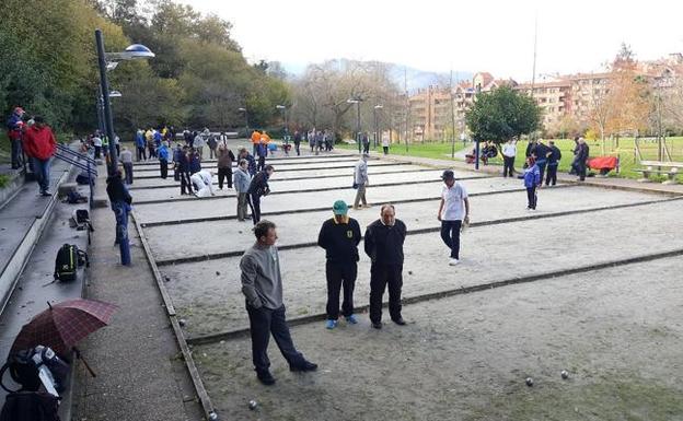 Etxebarri reúne a 170 deportistas con enfermedades mentales en el Mentatlón