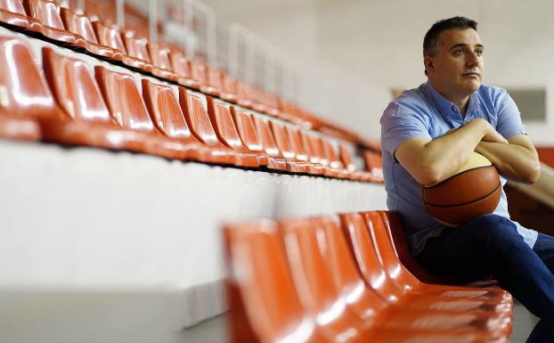 «La gente tiene que estar ilusionada con el Bilbao Basket»