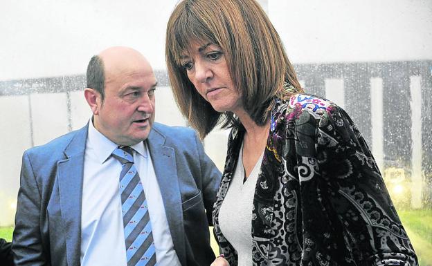 Otro rifirrafe fiscal, y en el peor momento