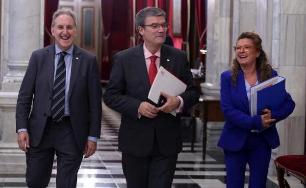 El 'procés' rompe la unidad de voto del Gobierno PNV-PSE en Bilbao