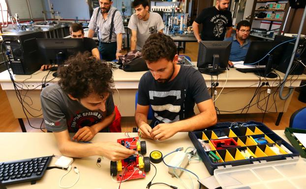 Bruselas reconoce la «excelencia» de la FP vasca en su informe anual sobre educación