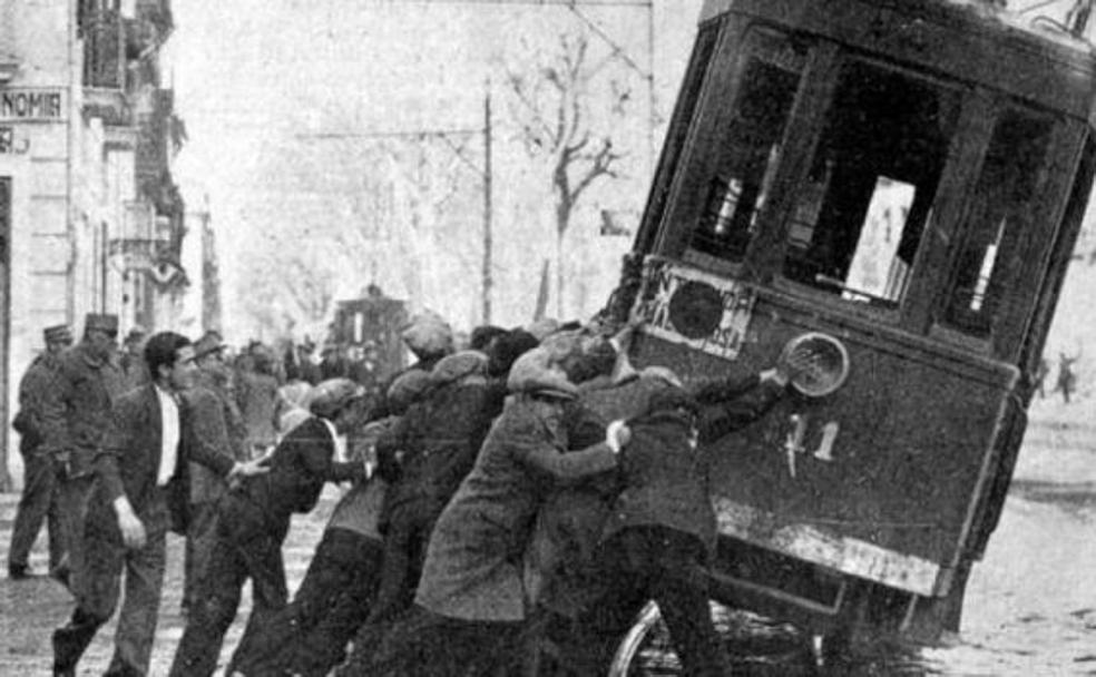 1919: ¿será posible que los obreros solo trabajen ocho horas?