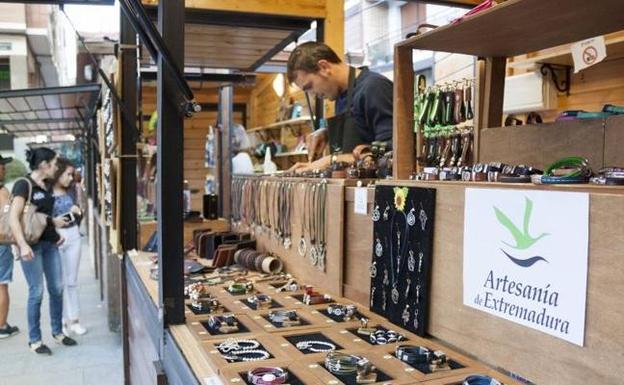 Astrabudua estrecha lazos gastronómicos y culturales con Extremadura