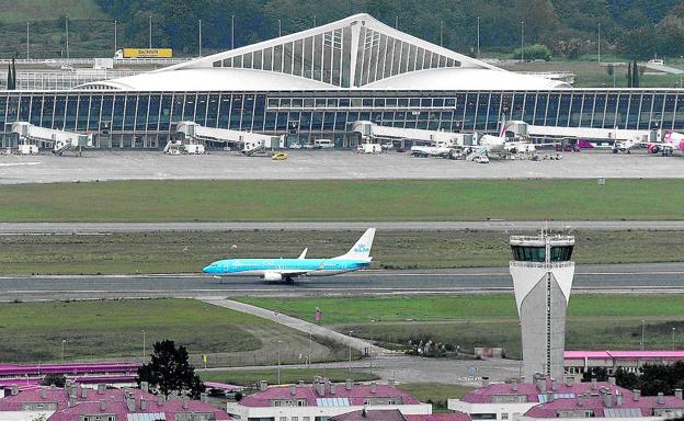 La incertidumbre política y económica vuelve a postergar la gran ampliación del aeropuerto