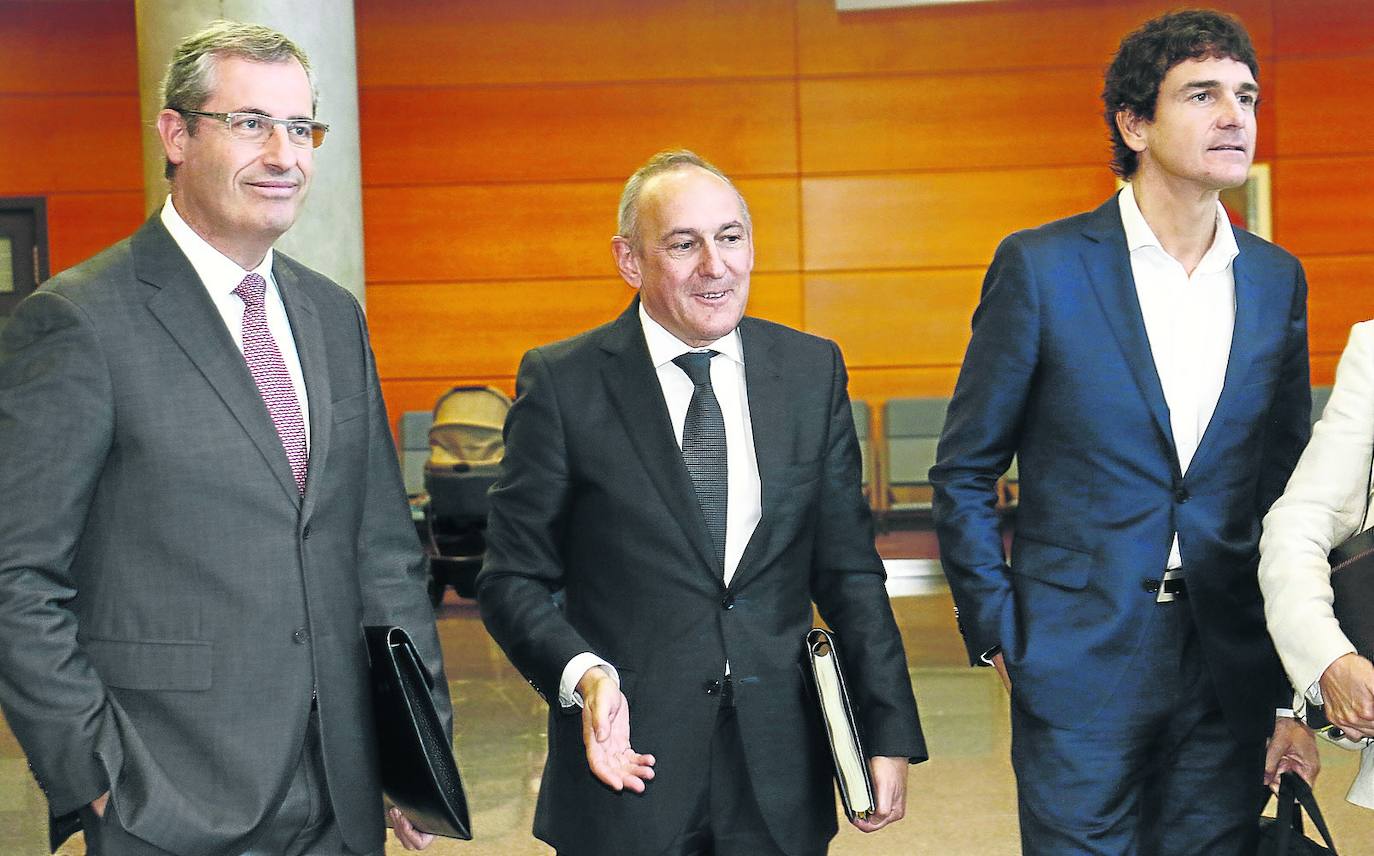 El diputado general de Álava plantea eliminar el Impuesto de Patrimonio en Euskadi