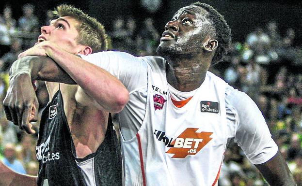 Ilimane Diop: «En el baloncesto actual hay que defender bien»