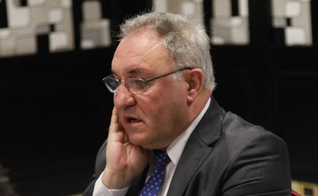 Jainaga y sus directivos salen de compras