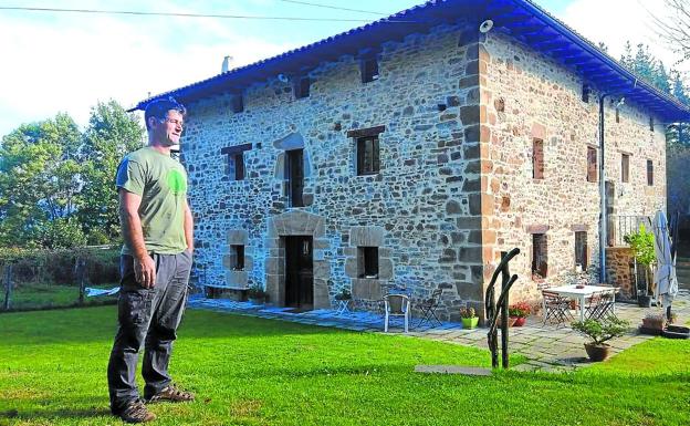 Euskadi prohibirá las viviendas turísticas en zonas rurales que no son agroturismos