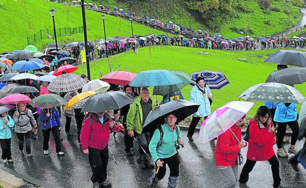«El agua, mientras no llegue por la cintura, no es un problema»