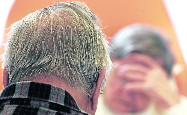 Más de 21.000 mayores vascos sufren malos tratos o desatención
