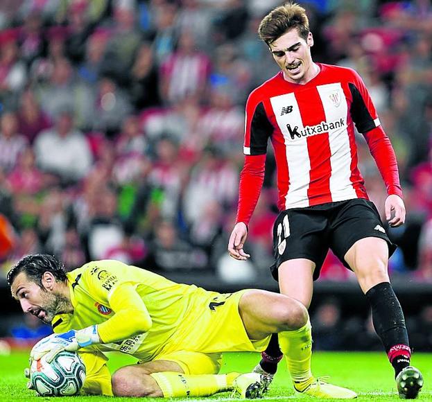 Córdoba se afianza pese a las dudas de los aficionados