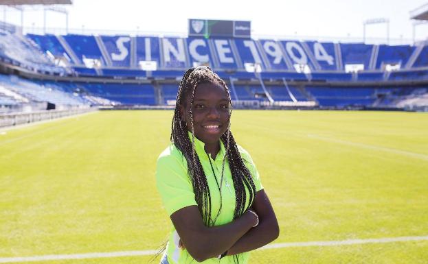 Edna Imade, el «bicho» del fútbol femenino que nació huyendo de una guerra