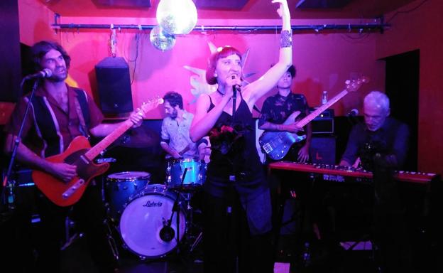 María Guadaña en la noche de los difuntos