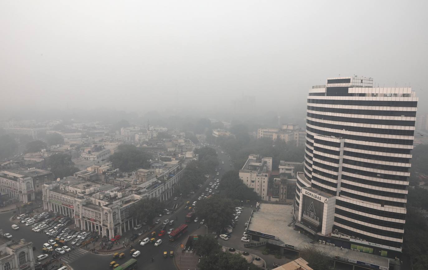 La contaminación obliga a desviar aviones y cancelar vuelos en India