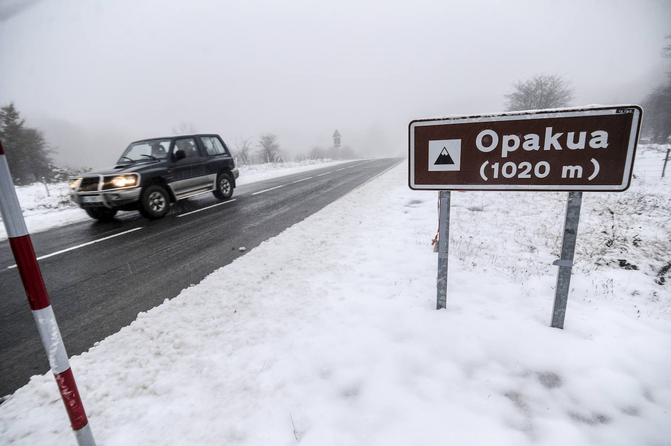 Primeras nieves y persistentes lluvias en Álava