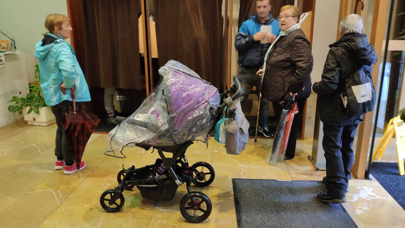 El PSOE gana, el PP crece, Vox será la tercera fuerza, Podemos tropieza y Cs se estrella