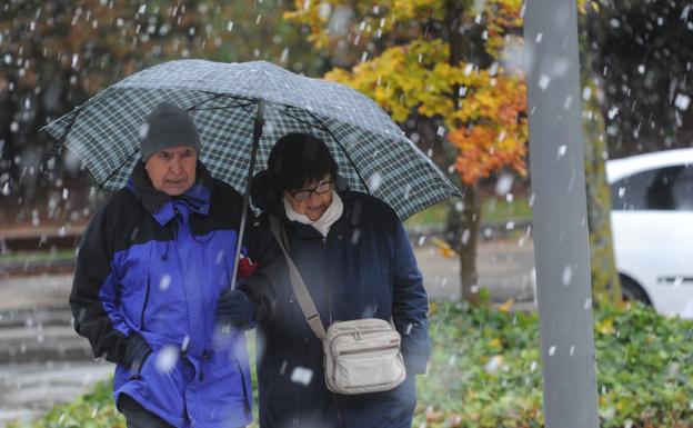 Hoy sigue la alerta por oleaje, con mal tiempo toda la semana