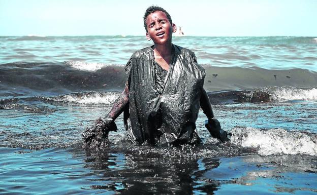 «¡Mi madre me dijo que no me ensuciara!»