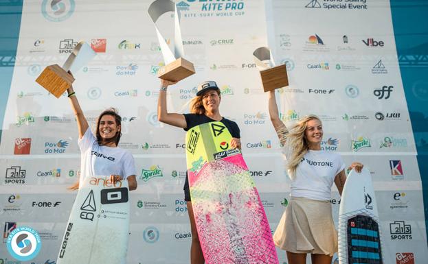 La española Carla Herrera-Oria, campeona mundial de kite-surf