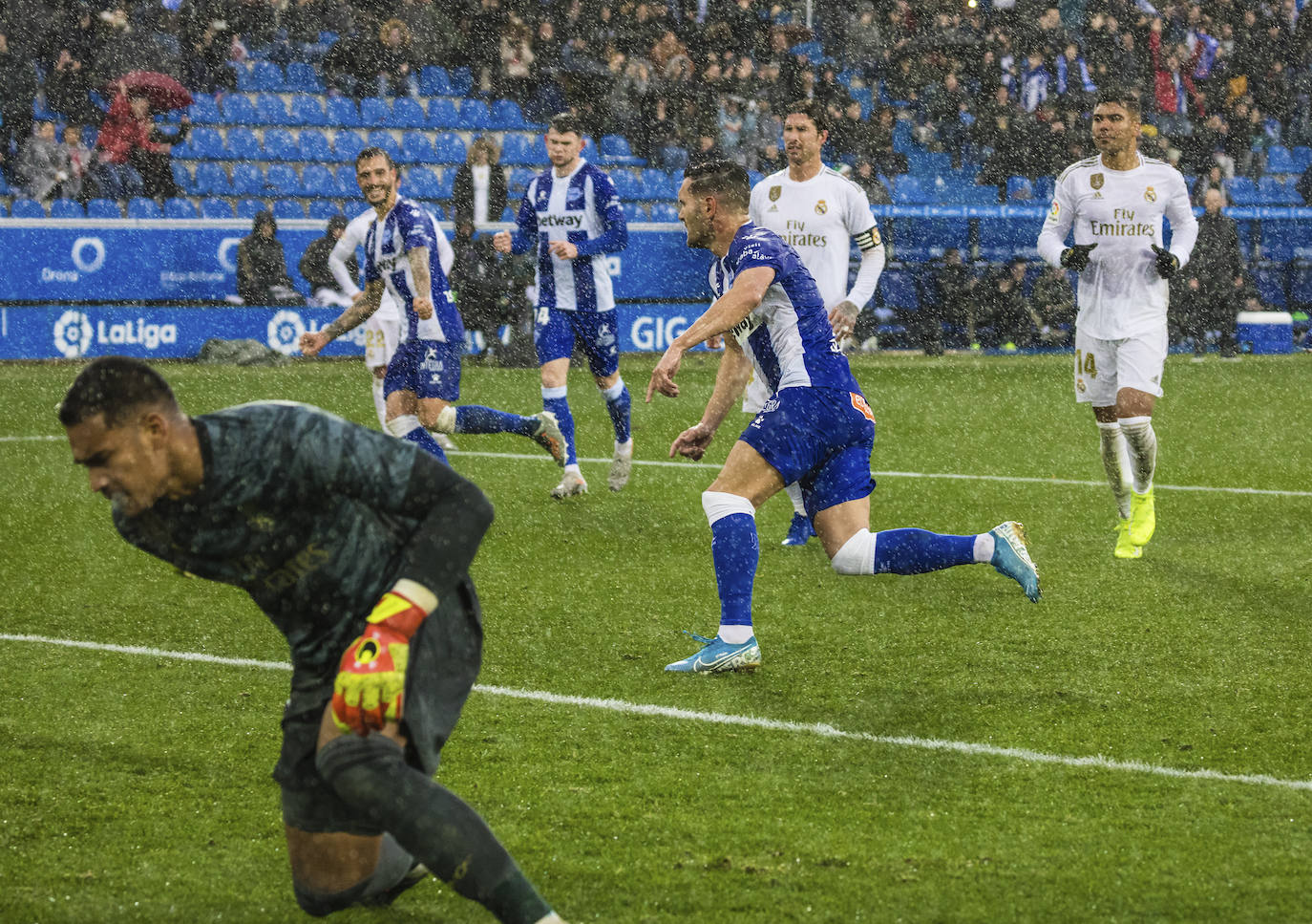 Las mejores imágenes del Alavés - Real Madrid