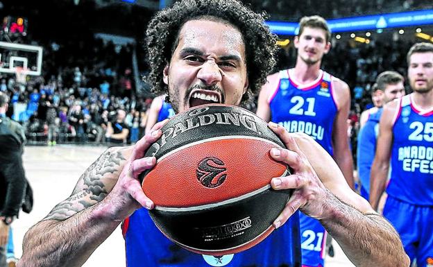 Shane Larkin, el ángel exterminador