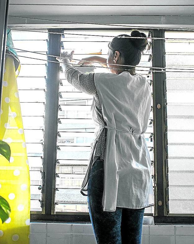 730 empleadas del hogar pasan al mercado negro en Euskadi por la subida del Salario Mínimo