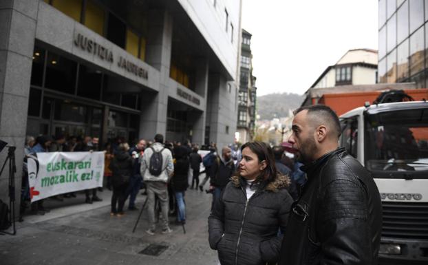 «Justicia no voy a tener, pero espero la condena máxima», clama el padre de Kiara