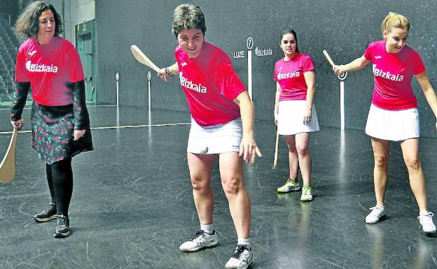 La paleta cuero femenina pide sitio