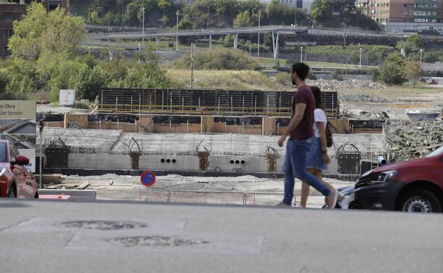 La instalación del puente que unirá San Ignacio y Zorrozaurre se pospone hasta enero