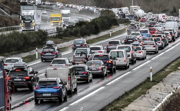 Normalidad en las carreteras alavesas tras más de seis horas de retenciones kilométricas