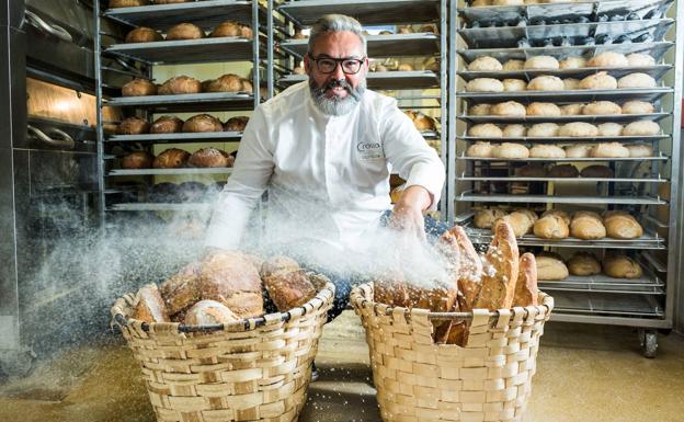El pan ideal para el jamón ibérico, el del vizcaíno Roberto Fernández
