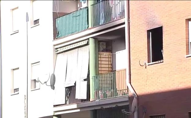 Una niña de año y medio pierde la vida al incendiarse su casa en Badajoz