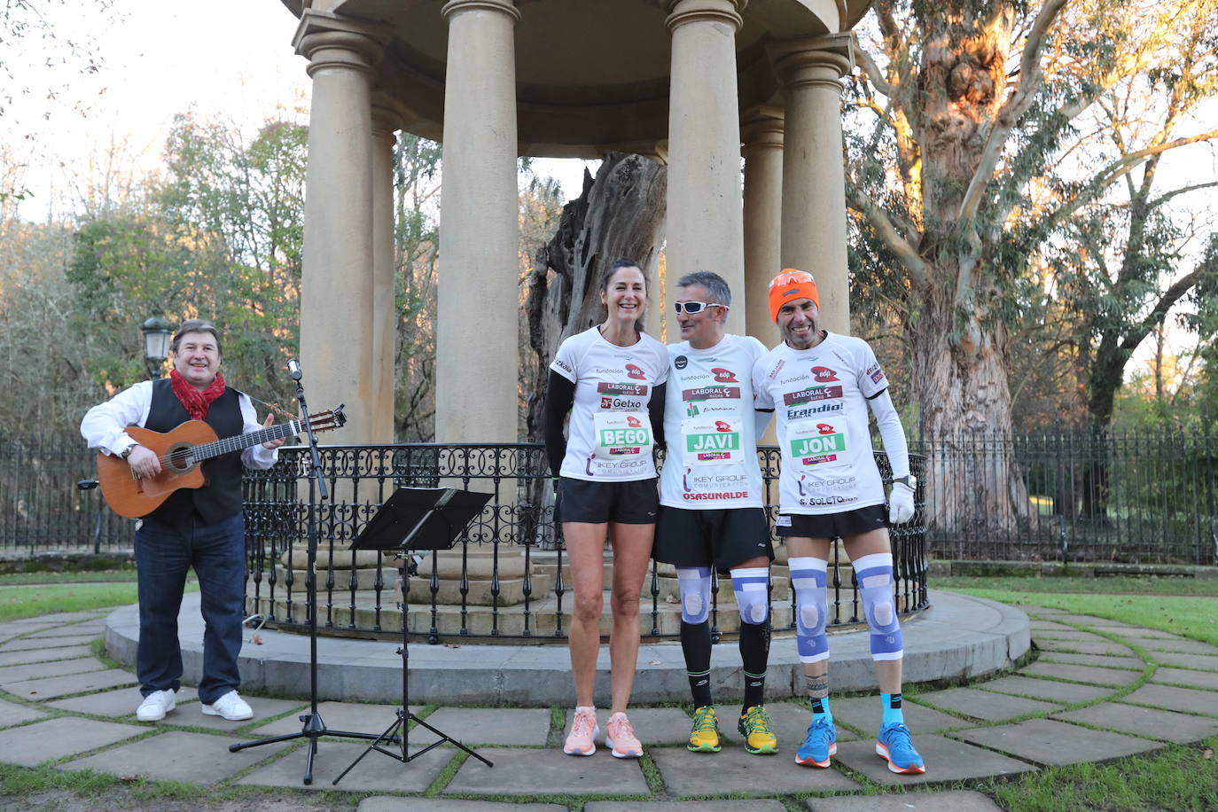 42 kilómetros dando vueltas al Árbol de Gernika: maratón solidario