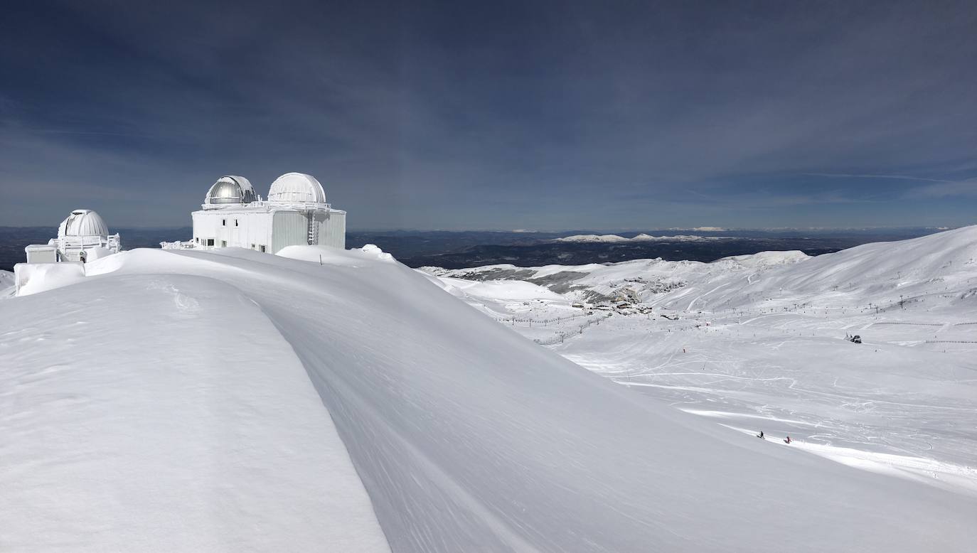 Sierra Nevada, el lugar perfecto para disfrutar de la nieve por la mañana y la noche