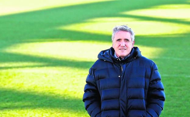 «Hay que trabajar para que las niñas elijan el fútbol como su deporte»