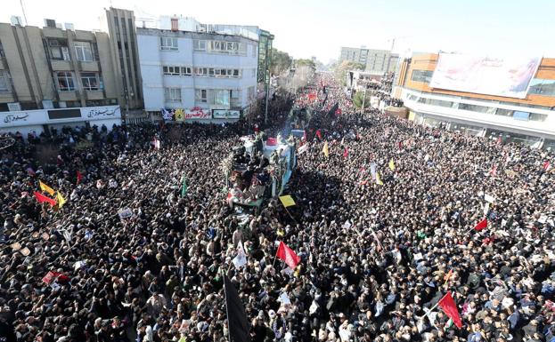 Más de 50 muertos por una estampida en Irán durante el funeral por Soleimani