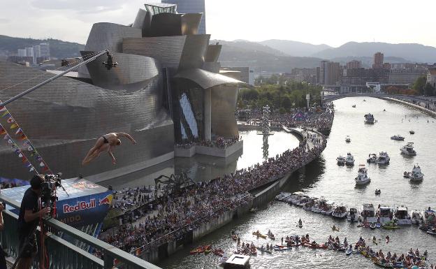 Los mejores clavadistas del mundo no saltarán este 2020 en Bilbao