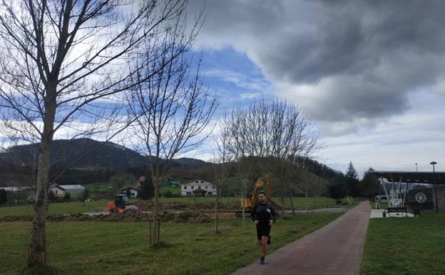 Etxebarria gozará de un skatepark y de chorros de agua en Ibaun